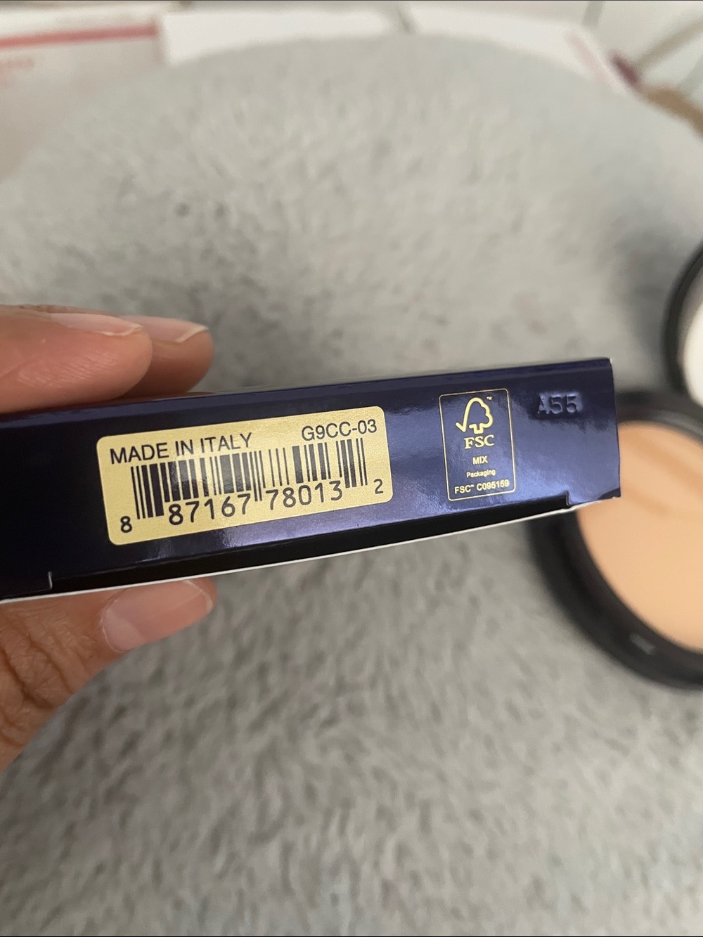 Estee Lauder Double Wear Translucent Matte Compact Powder - Beige - Picture 3 of 12